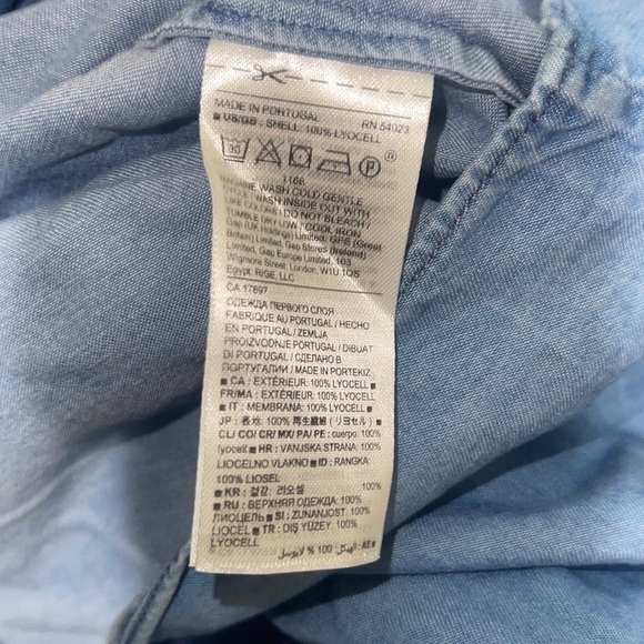 NWOT Banana Republic Split Tie Sleeve Chambray Top - Picture 3 of 8